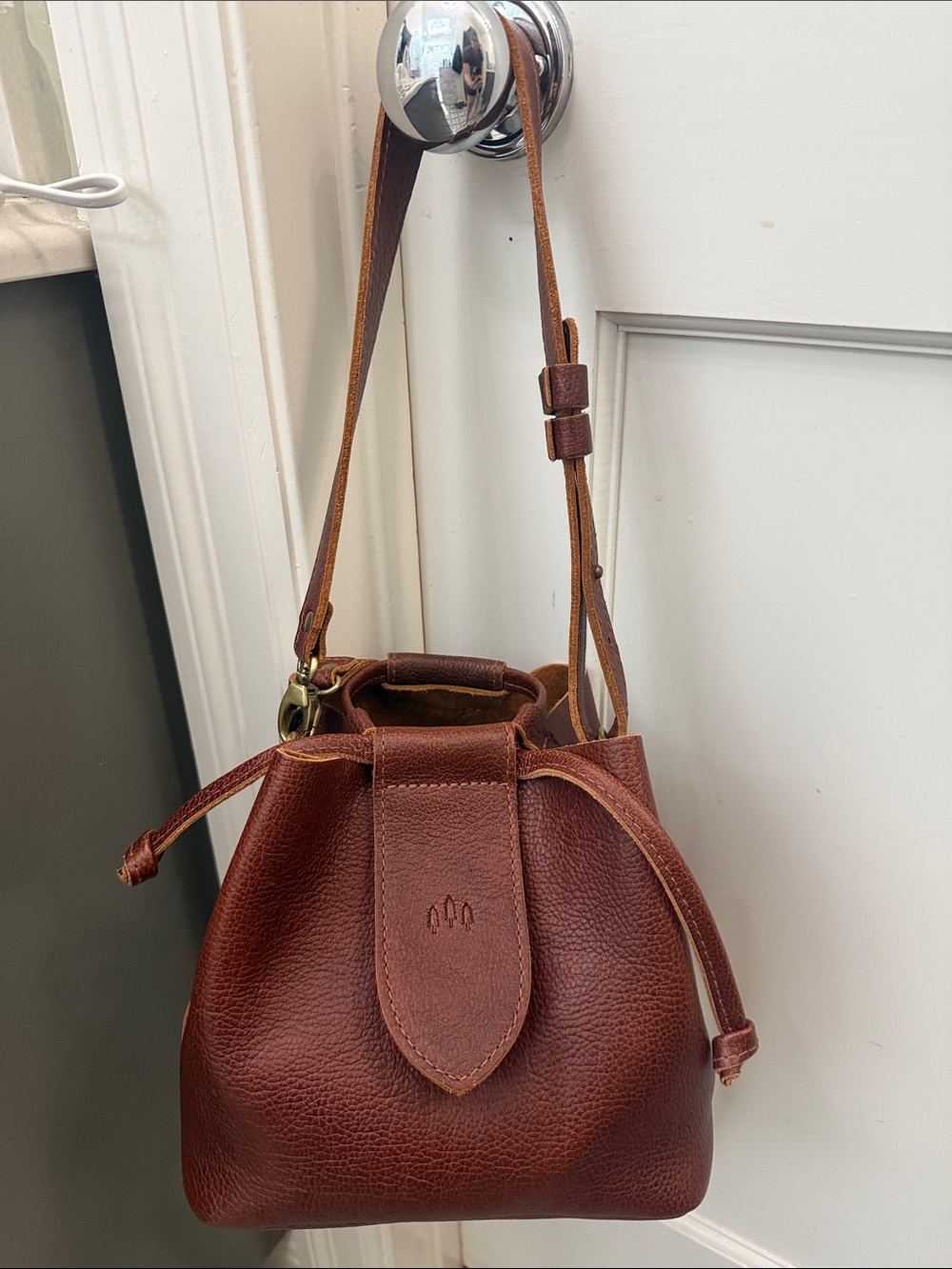 Portland Leather Goods small Firefly bucket bag - Picture 6 of 6